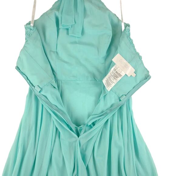 David's Bridal Short Lace Mesh Dress with Halter Neckline, Aqua, Missy Sz 6 Prom - Picture 5 of 7